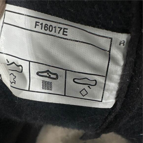 UGG Kids Boot 3 Corene Black Suede II Side Zip Lace Up Bow Back Cozy Casual Warm - Picture 11 of 13